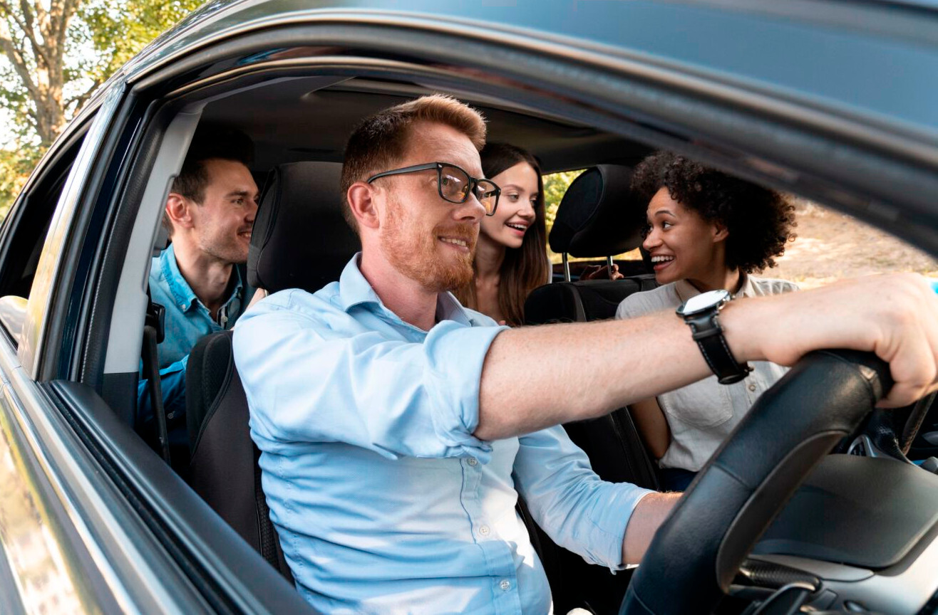Des covoitureurs dans une auto